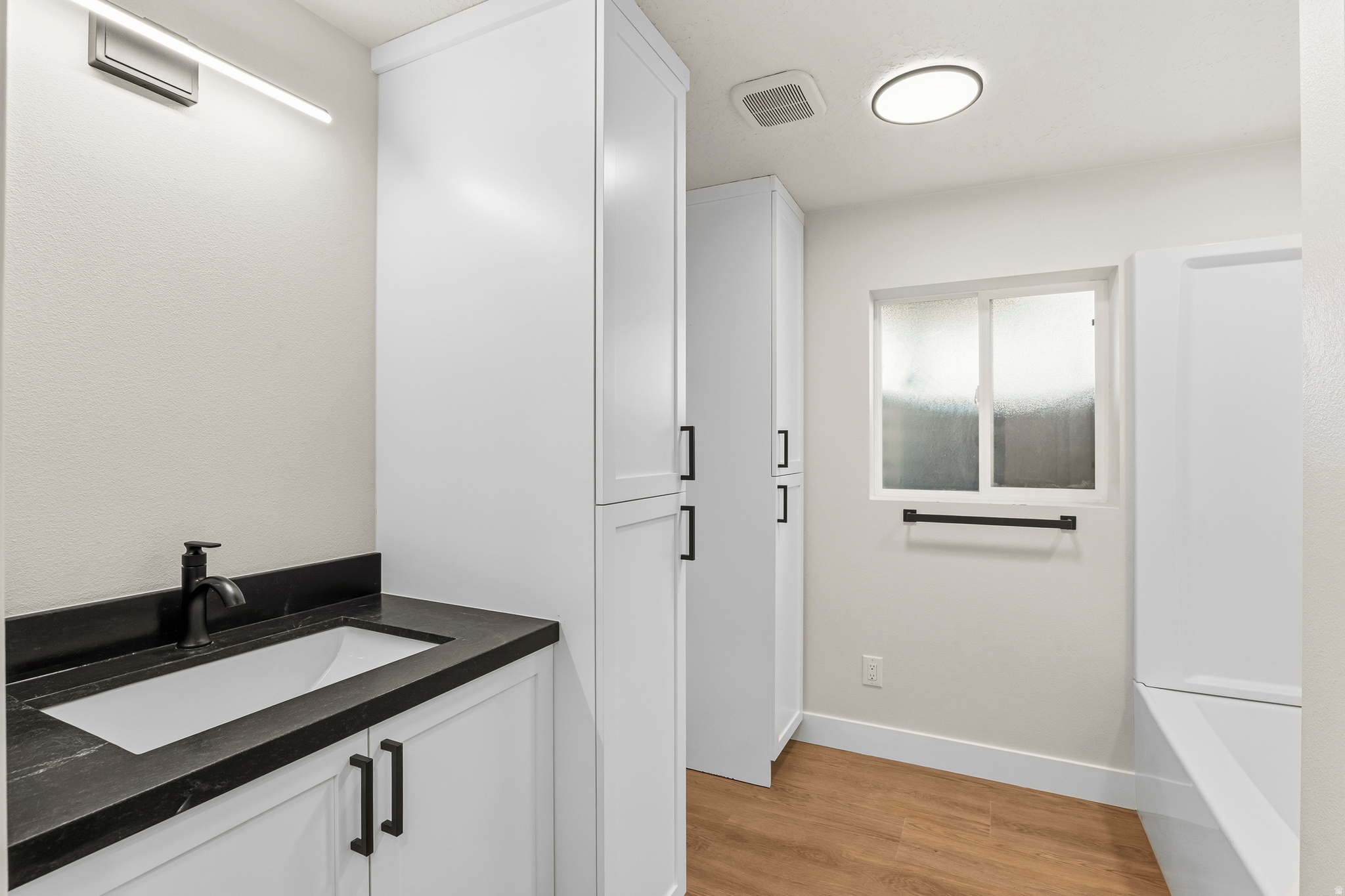 LITTLE MOUNTAIN ESTATES - Residential