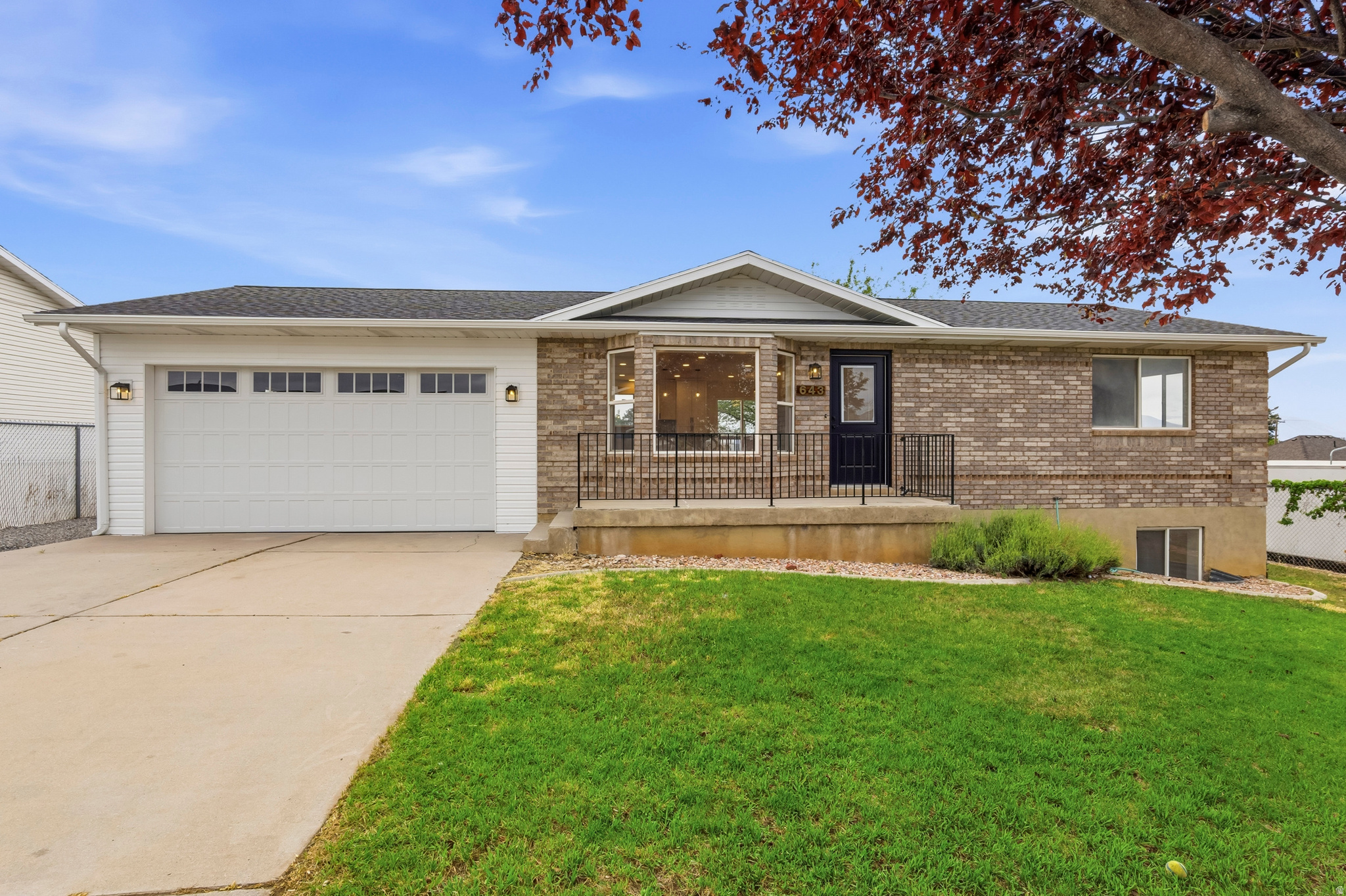 LITTLE MOUNTAIN ESTATES - Residential