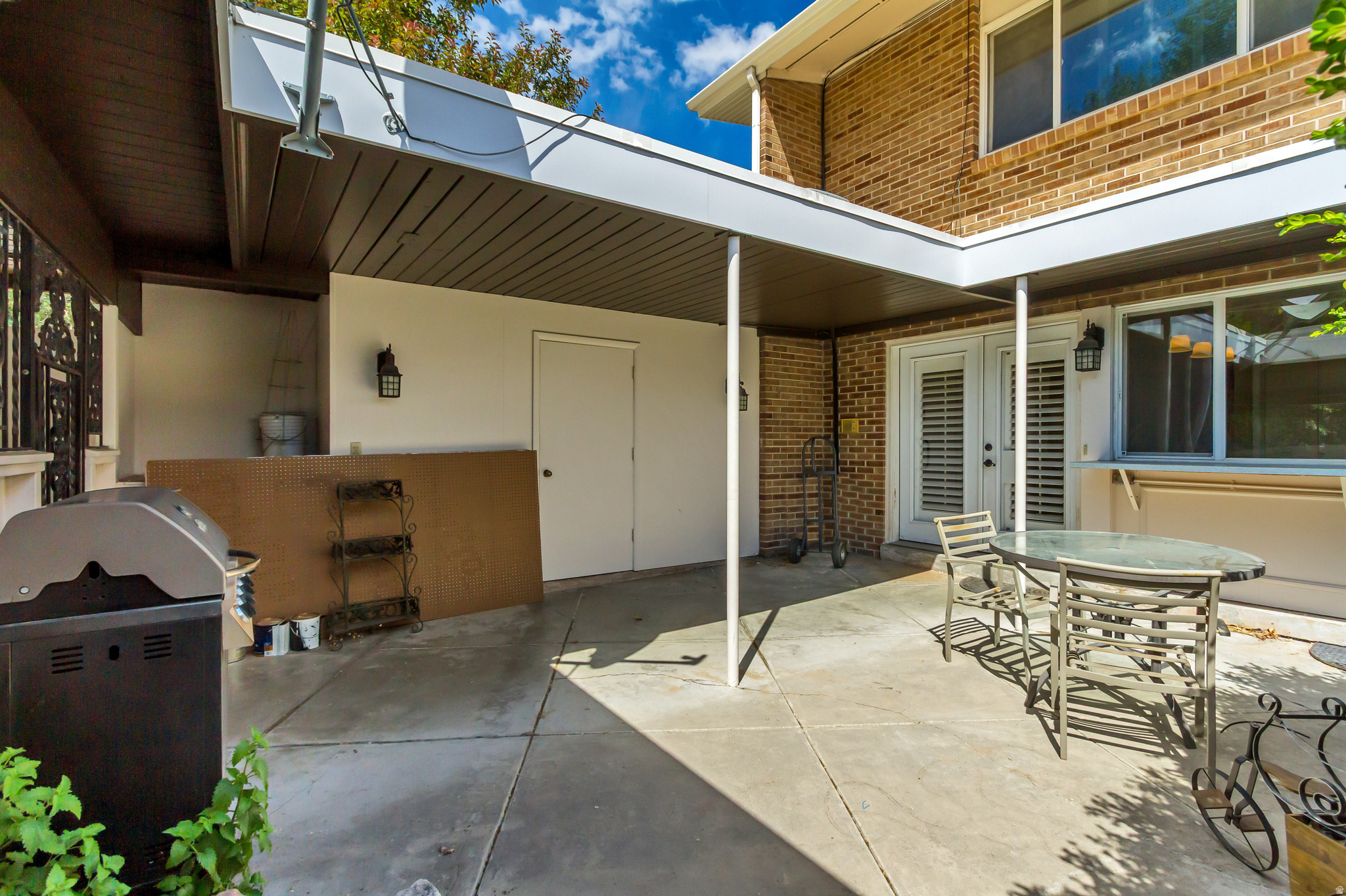 THREE FOUNTAINS - Residential