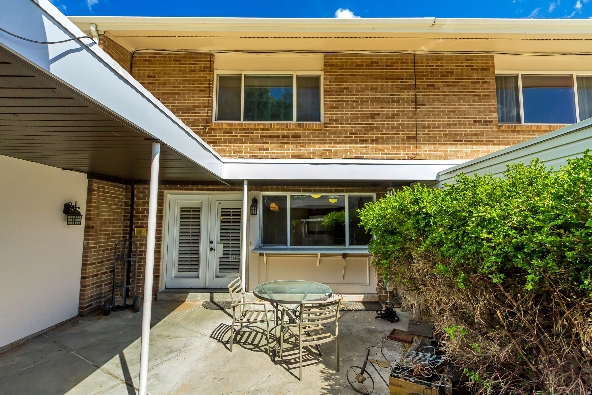 THREE FOUNTAINS - Residential