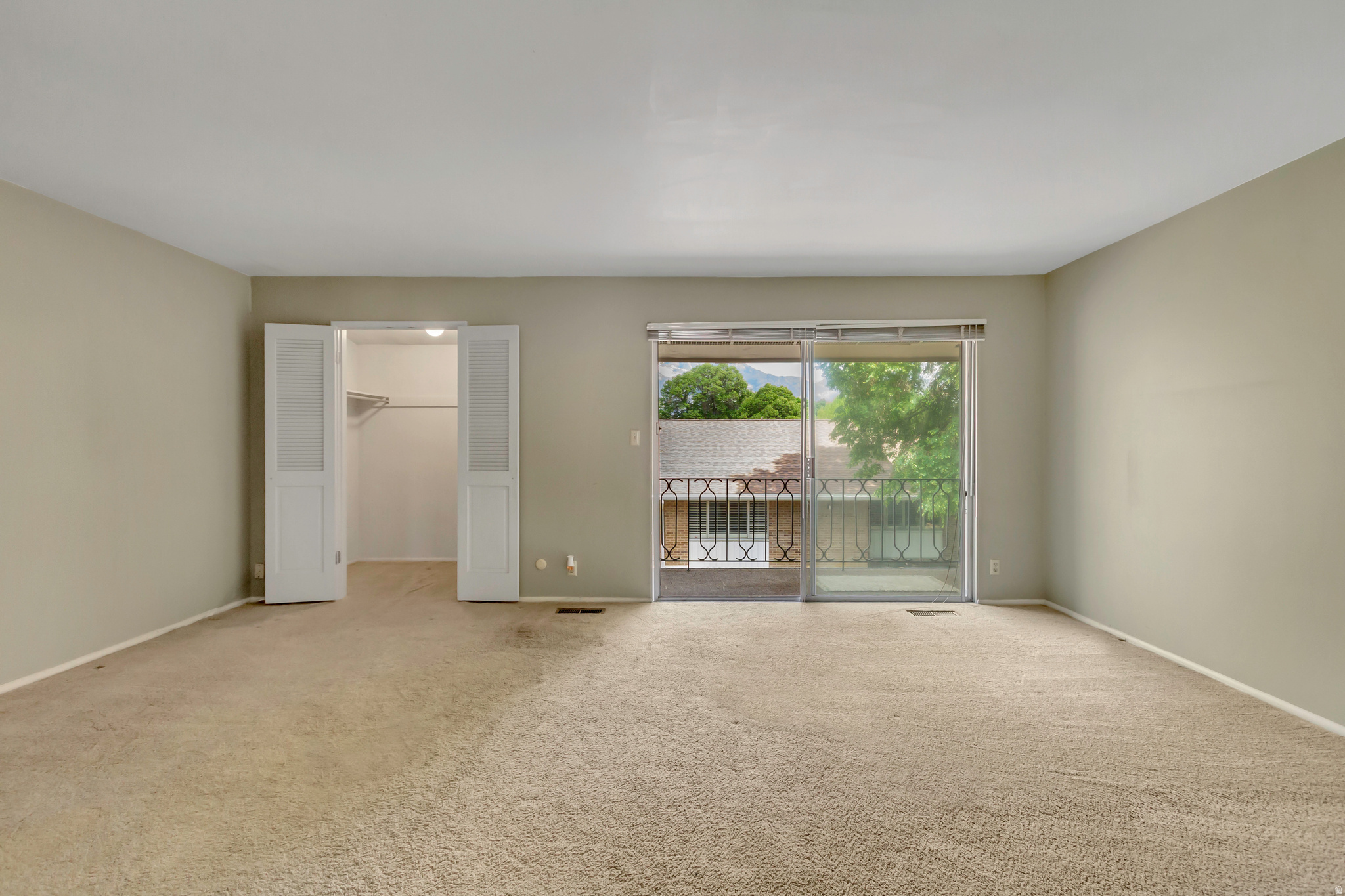 THREE FOUNTAINS - Residential