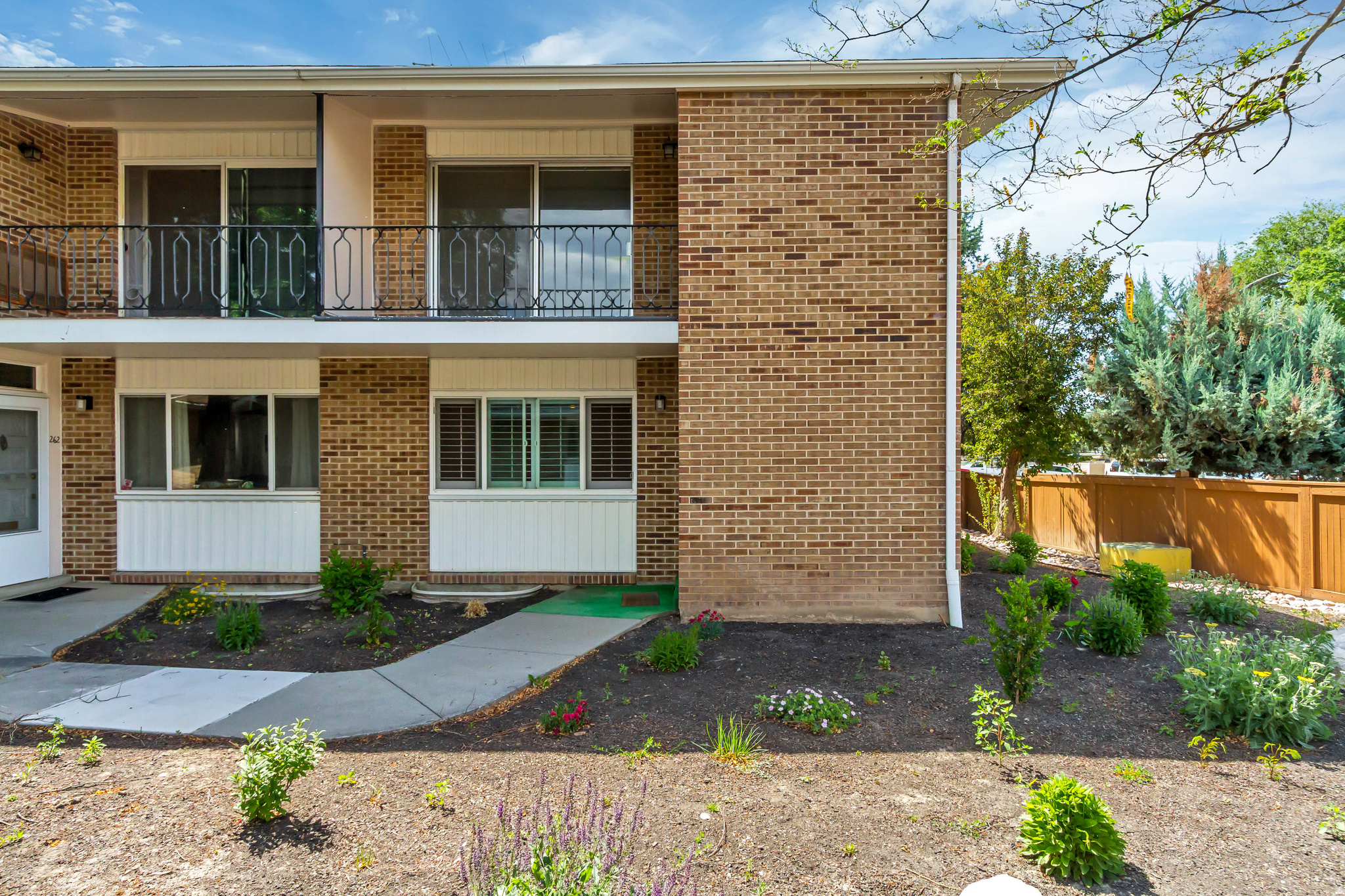 THREE FOUNTAINS - Residential