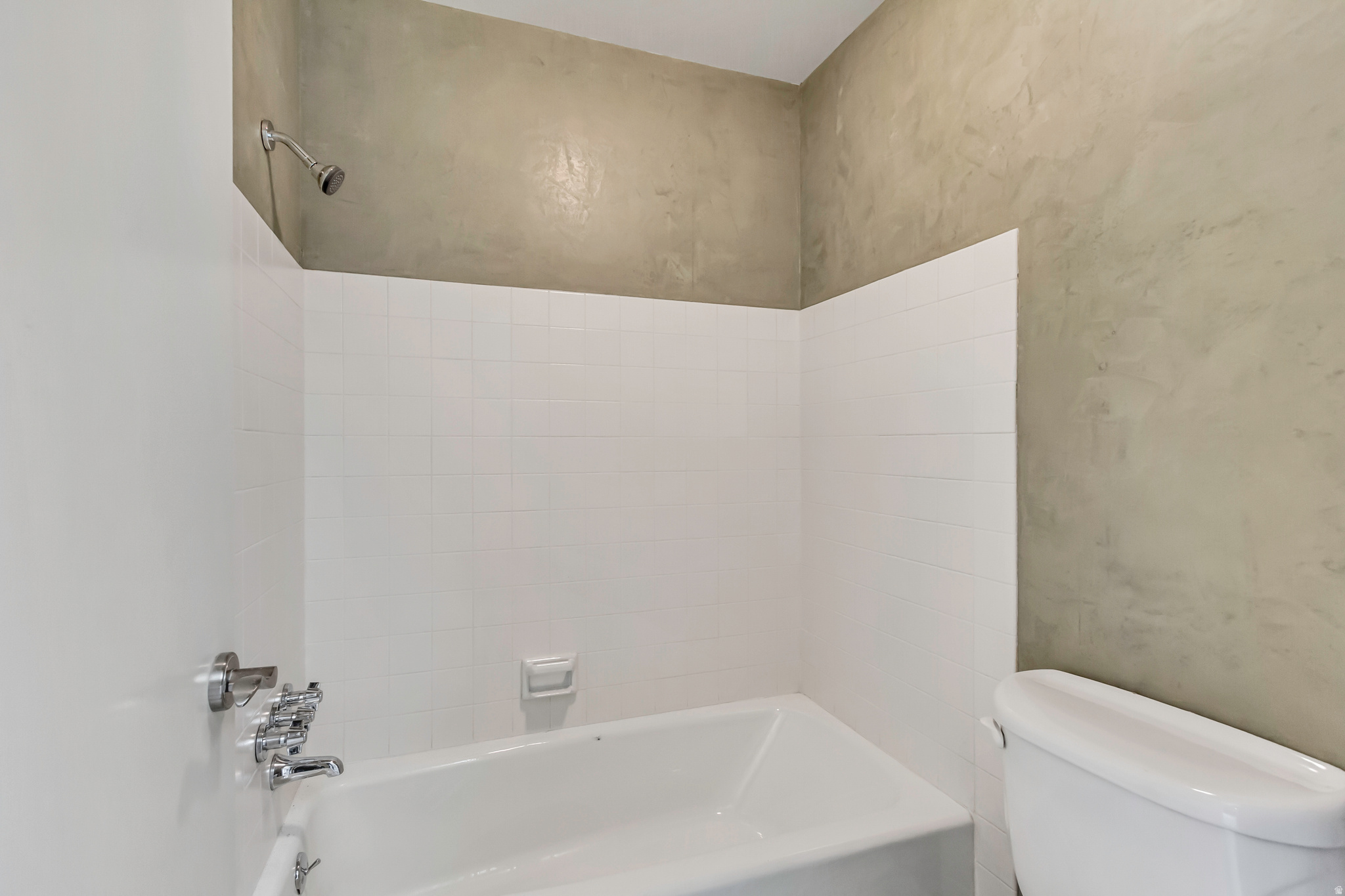 THREE FOUNTAINS - Residential