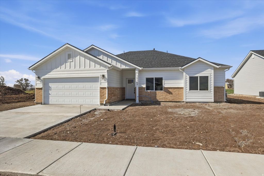 Photo of 10283 N VISTA LN, Elwood, UT 84337 (MLS # 2141204)