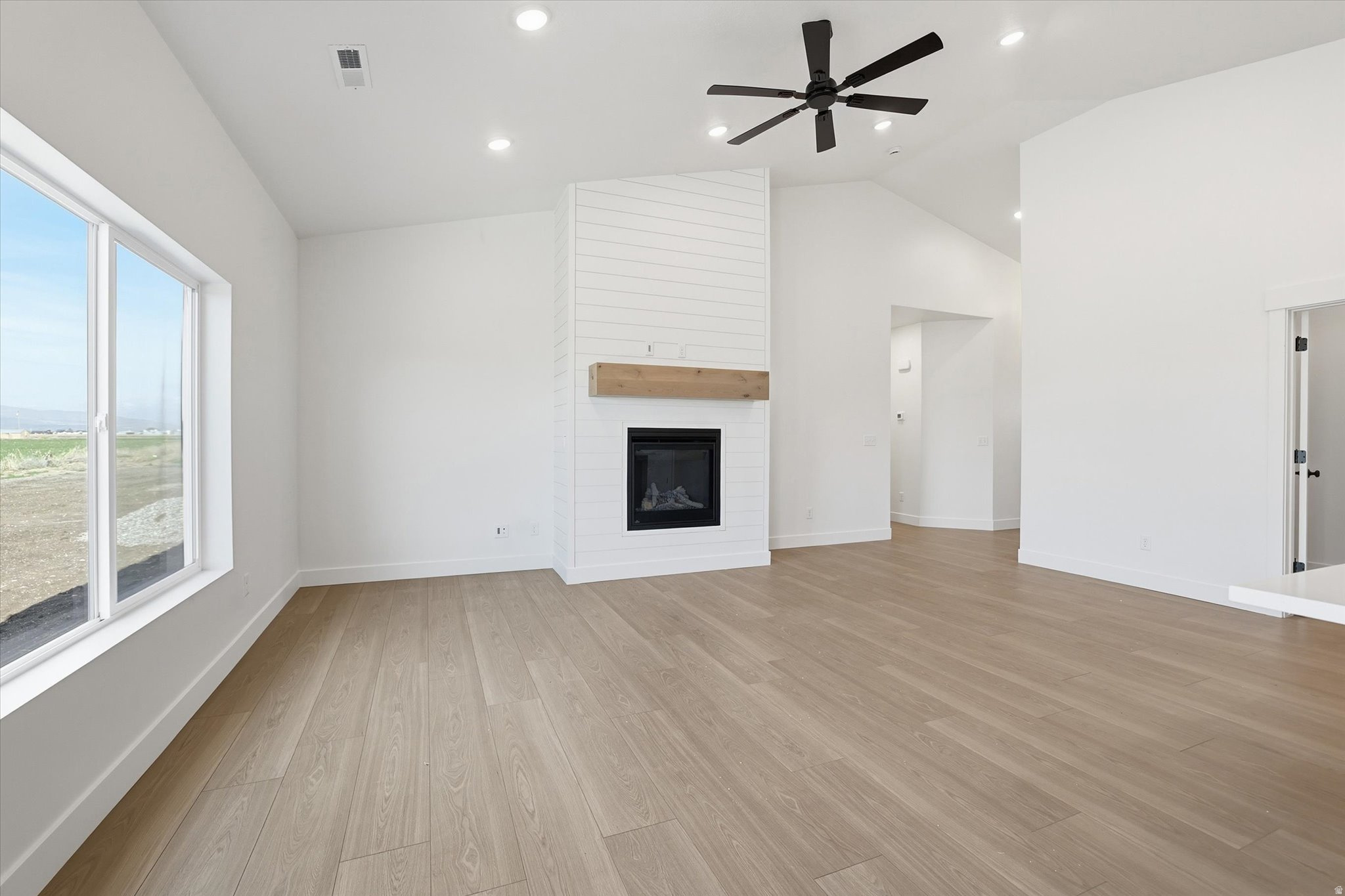 SUNSETM VISTA - Residential