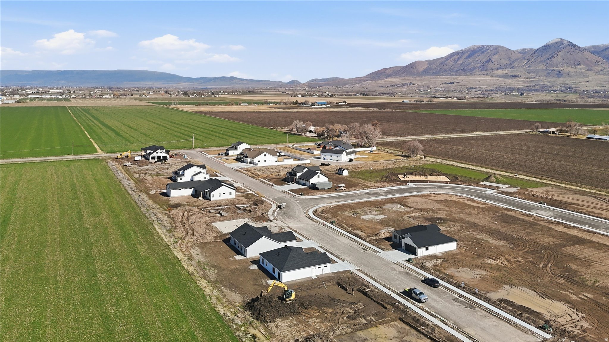 SUNSETM VISTA - Residential