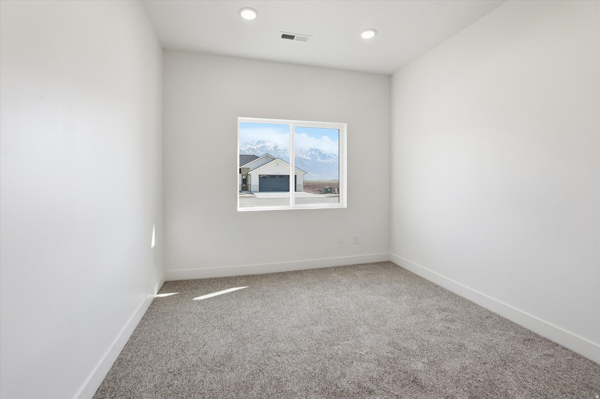 SUNSETM VISTA - Residential