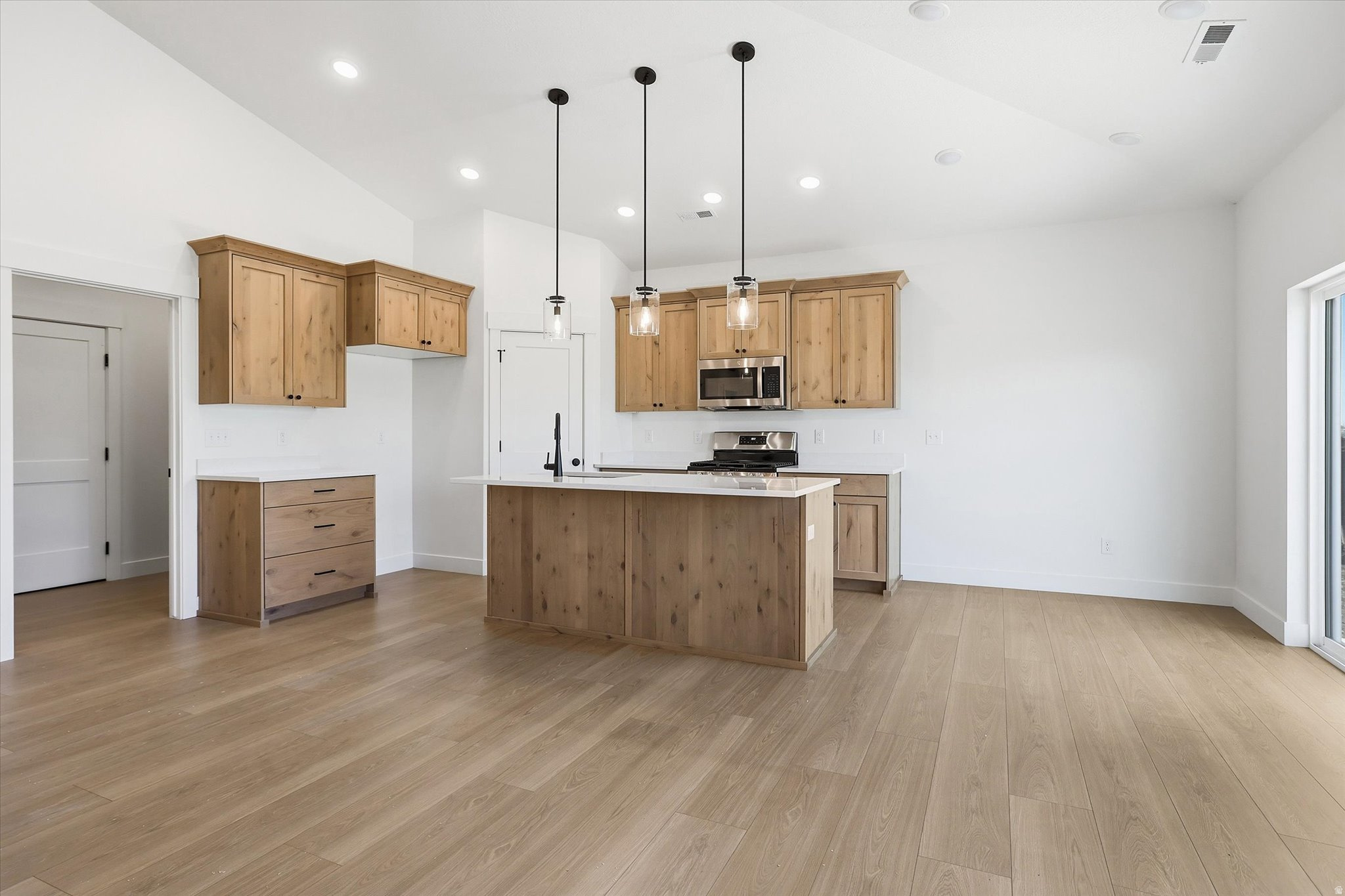 SUNSETM VISTA - Residential