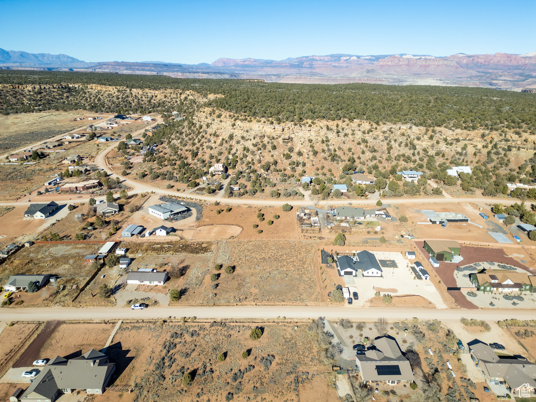 922 W Smithsonian Way, Apple Valley, Utah image 1