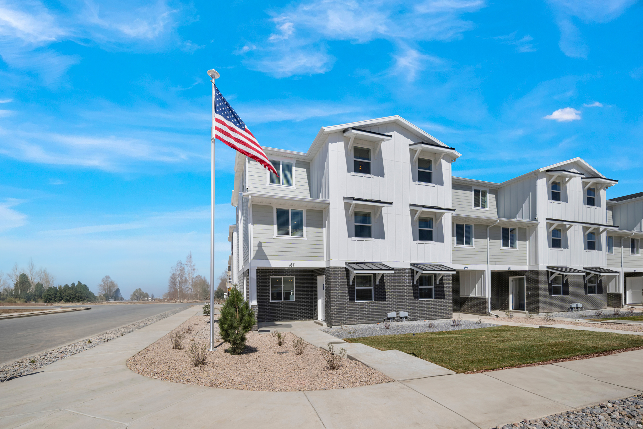 SILVER OAKS - Residential