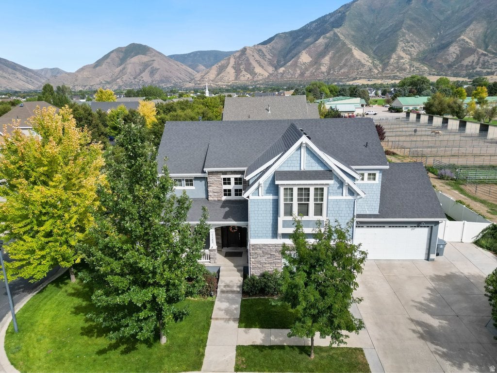 Photo of 1123 S WILDFLOWER LN, Mapleton, UT 84664 (MLS # 2186036)