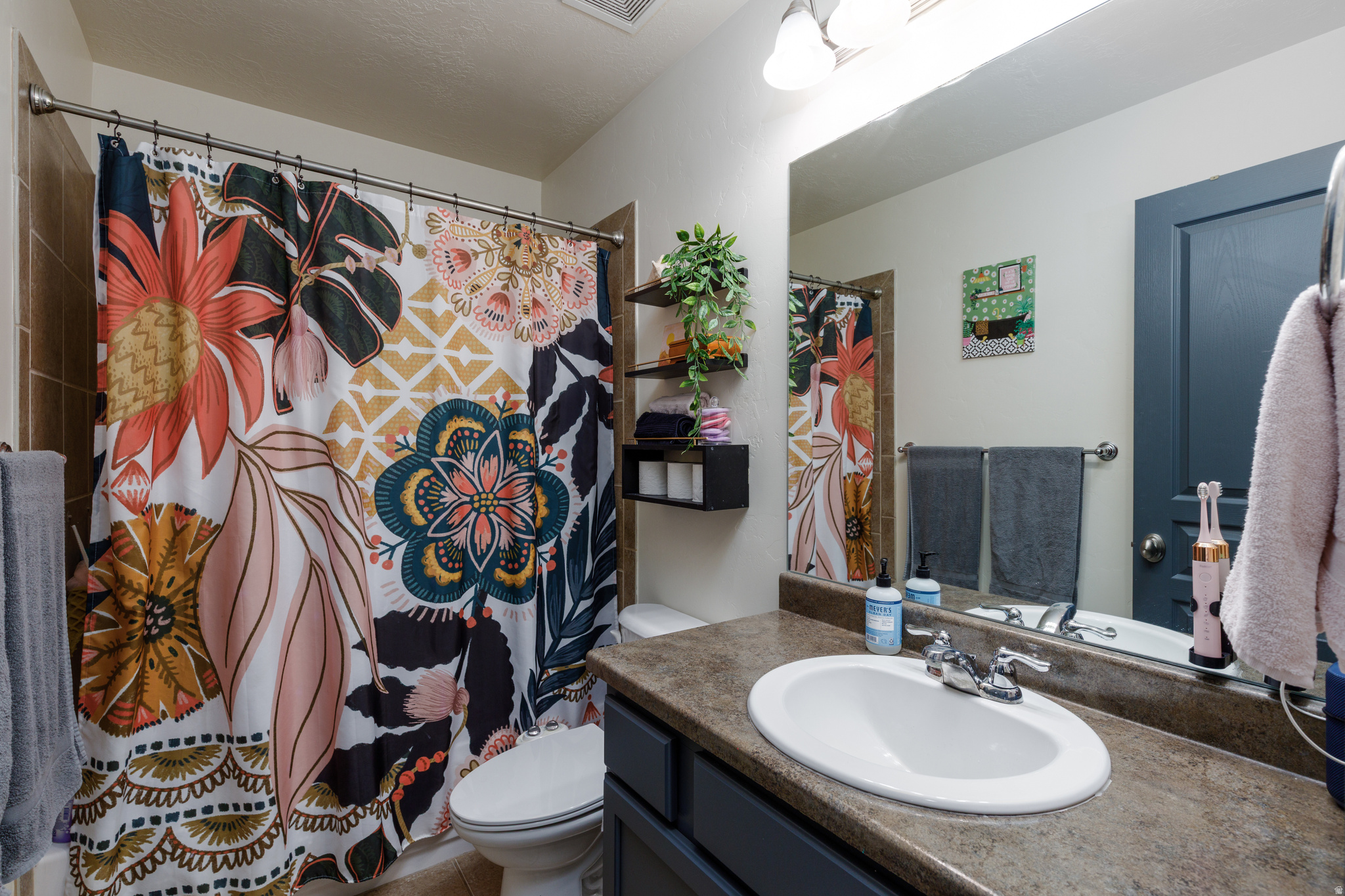 MOUNTAIN VIEW TOWNS - Residential