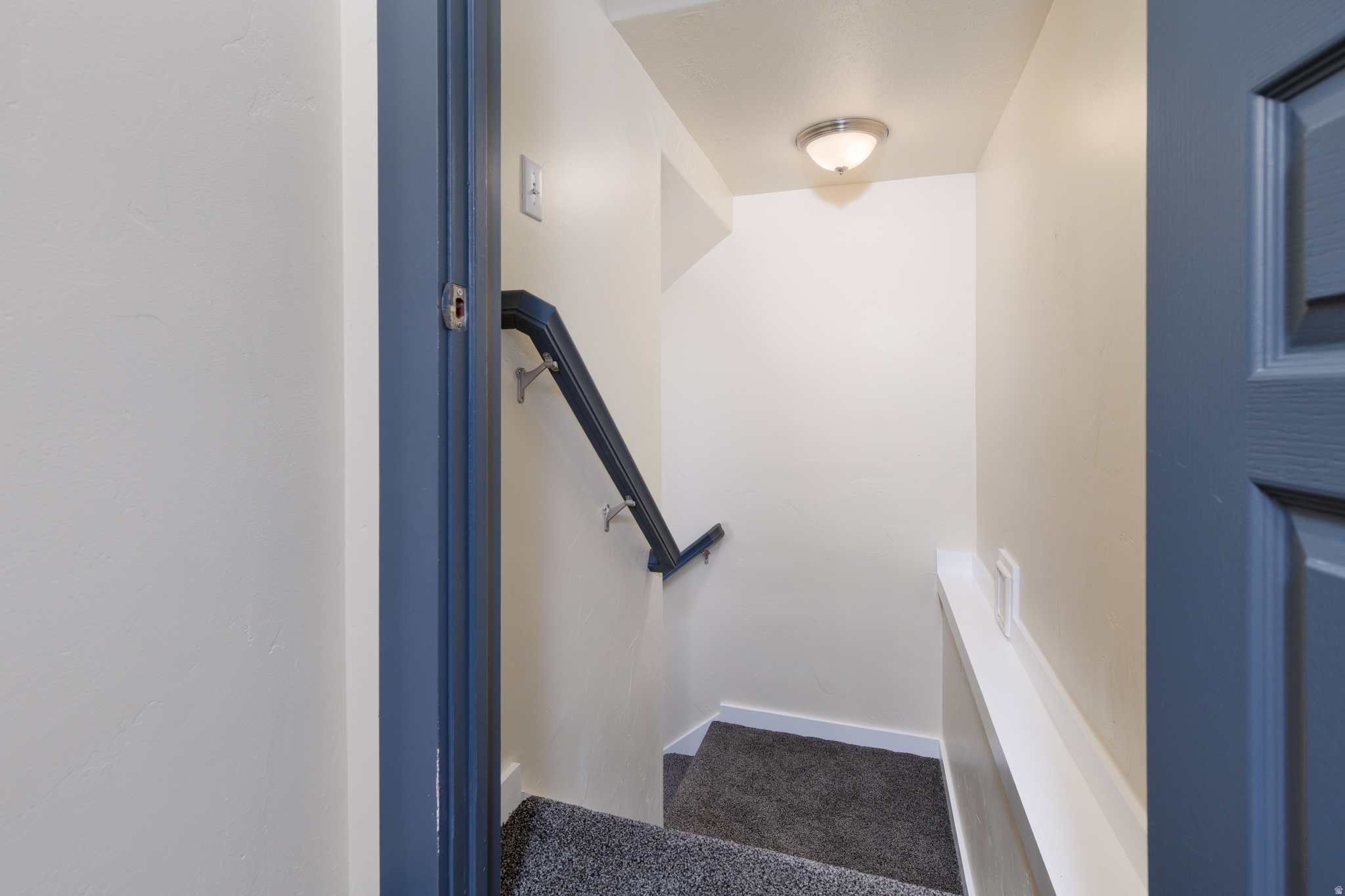 MOUNTAIN VIEW TOWNS - Residential