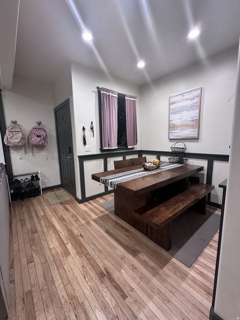 Tiny photo for 1349 S MOUNTAIN CREST DR W, Woods Cross, UT 84087 (MLS # 2123585)