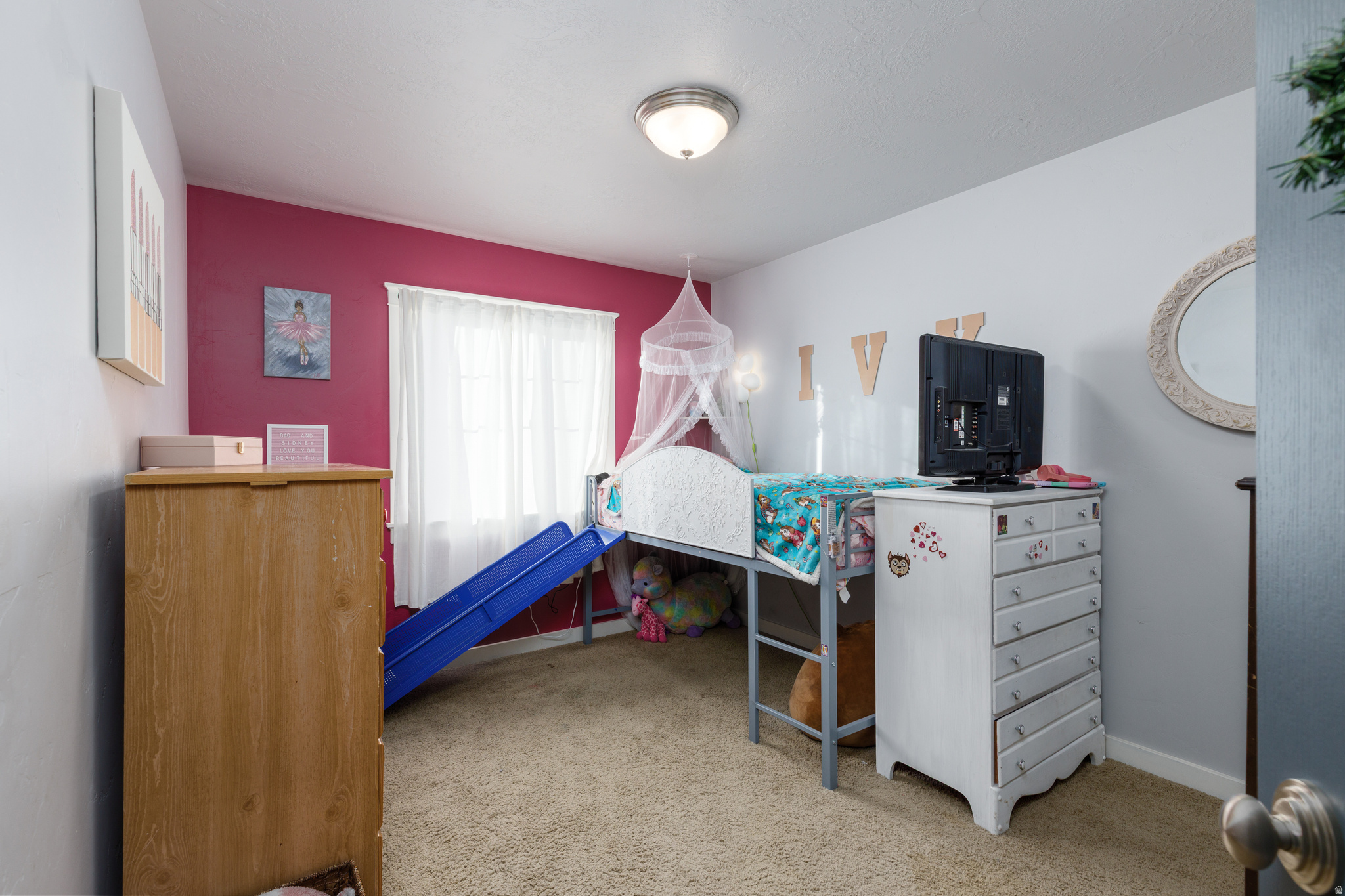 MOUNTAIN VIEW TOWNS - Residential