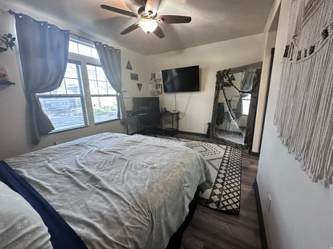 Tiny photo for 1349 S MOUNTAIN CREST DR W, Woods Cross, UT 84087 (MLS # 2123585)