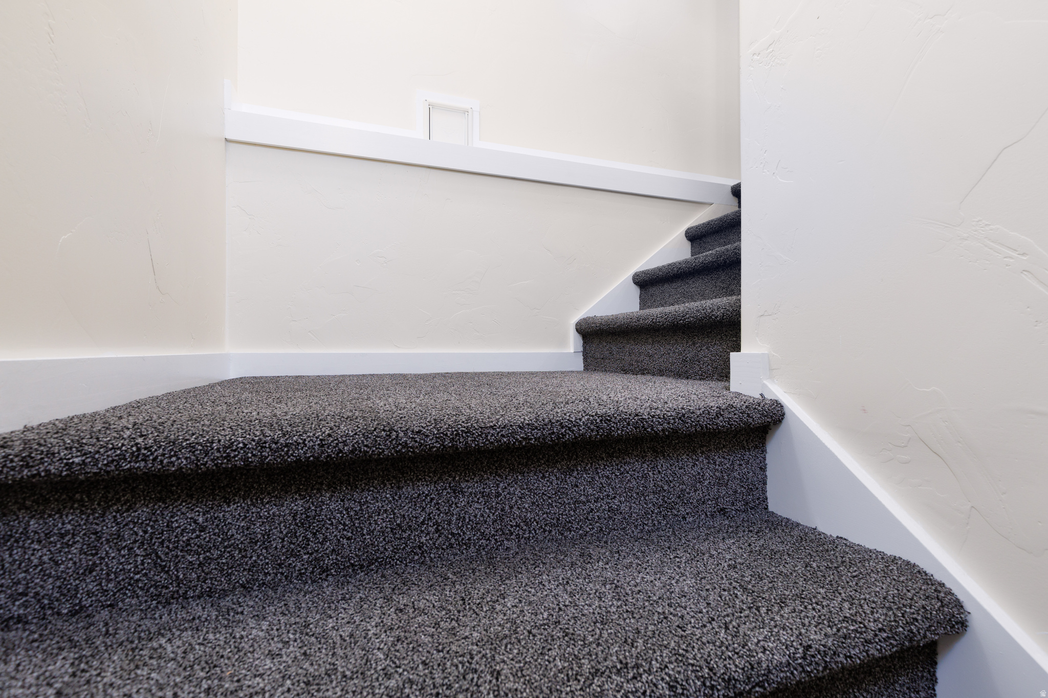 MOUNTAIN VIEW TOWNS - Residential