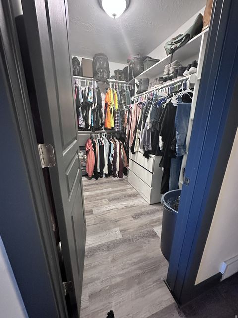 Tiny photo for 1349 S MOUNTAIN CREST DR W, Woods Cross, UT 84087 (MLS # 2123585)