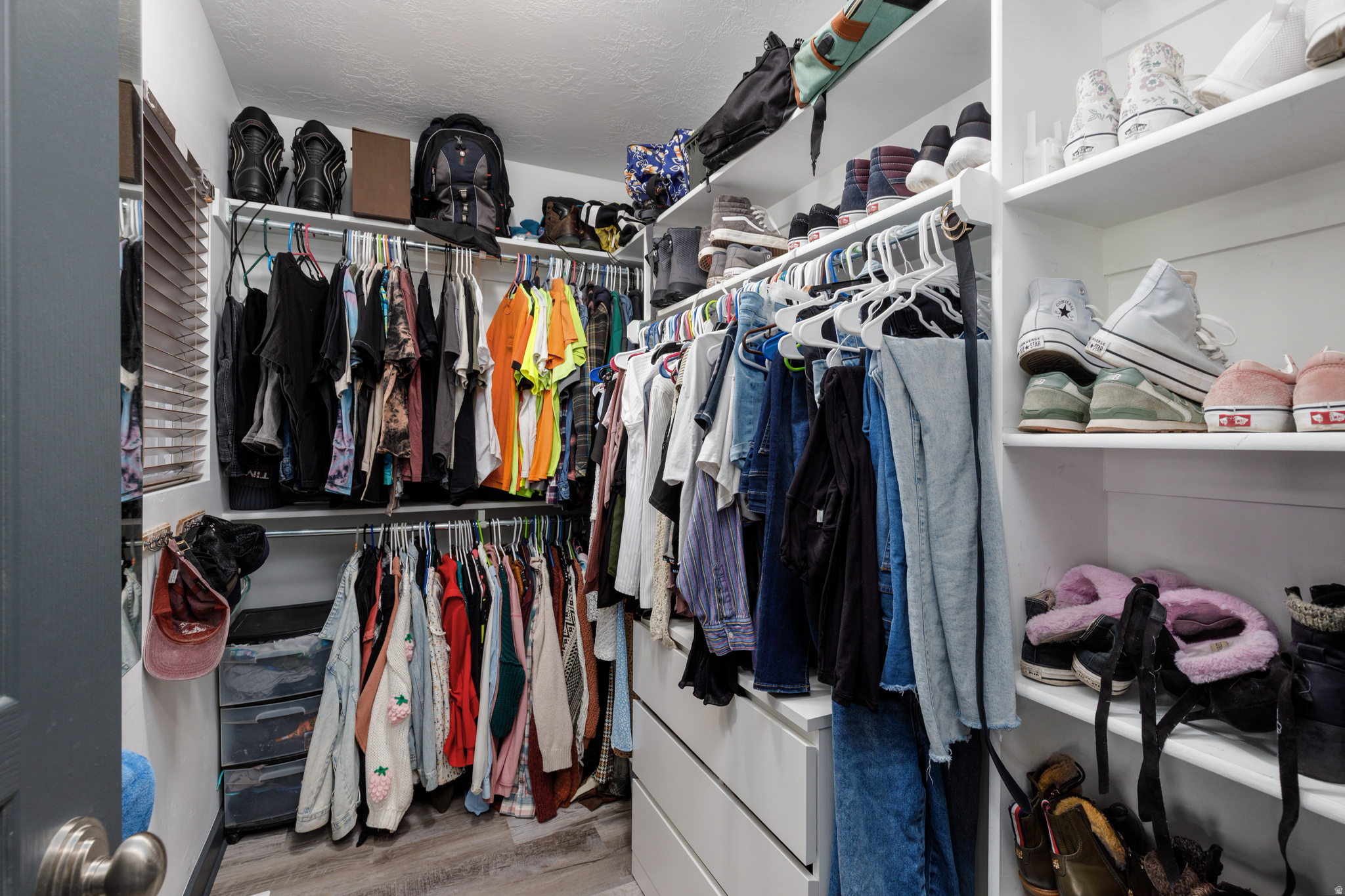 MOUNTAIN VIEW TOWNS - Residential