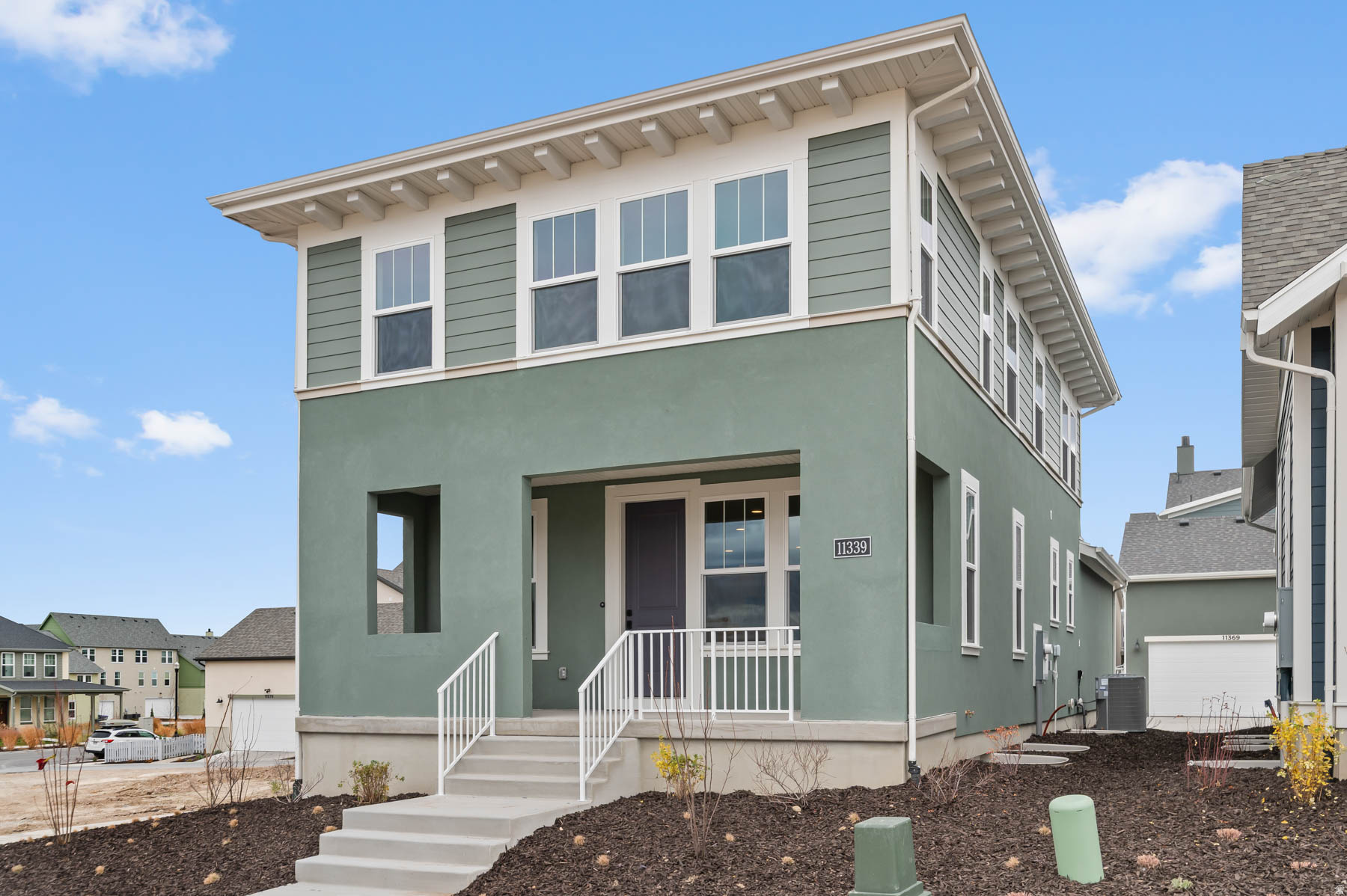 DAYBREAK WATERMARK 391 - Residential