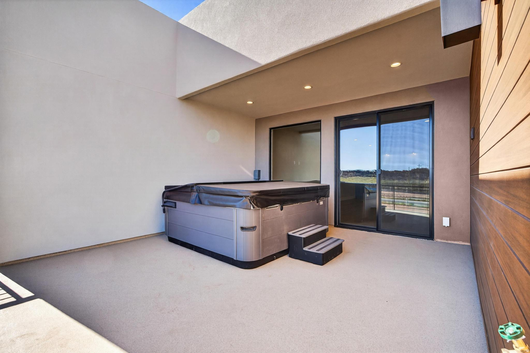 ISLAND AT CORAL CANYON - Residential