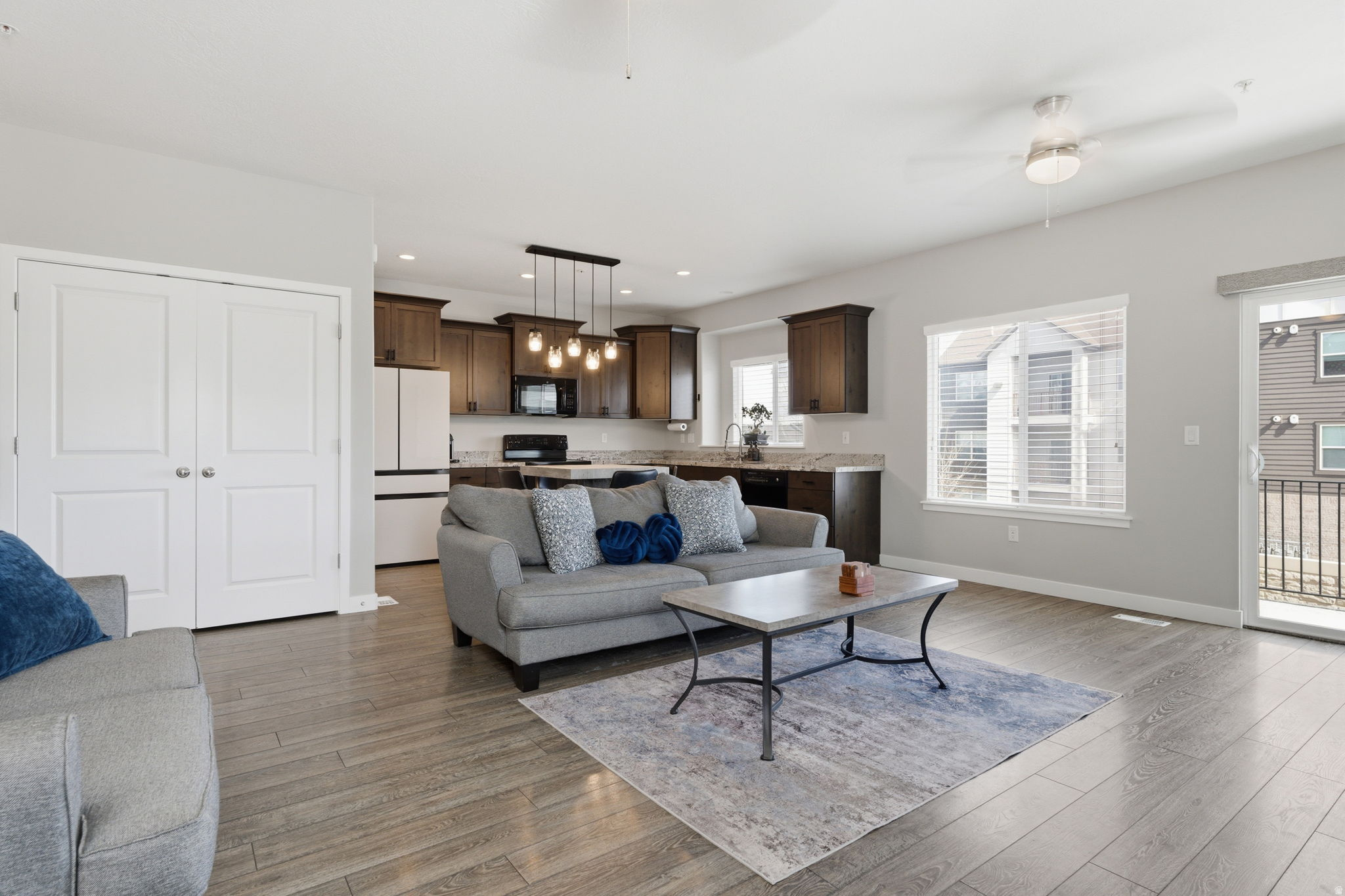 YOSEMITE PARK - Residential