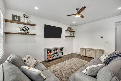 Tiny photo for 583 S RAVENWOOD LN, Saratoga Springs, UT 84045 (MLS # 2135106)