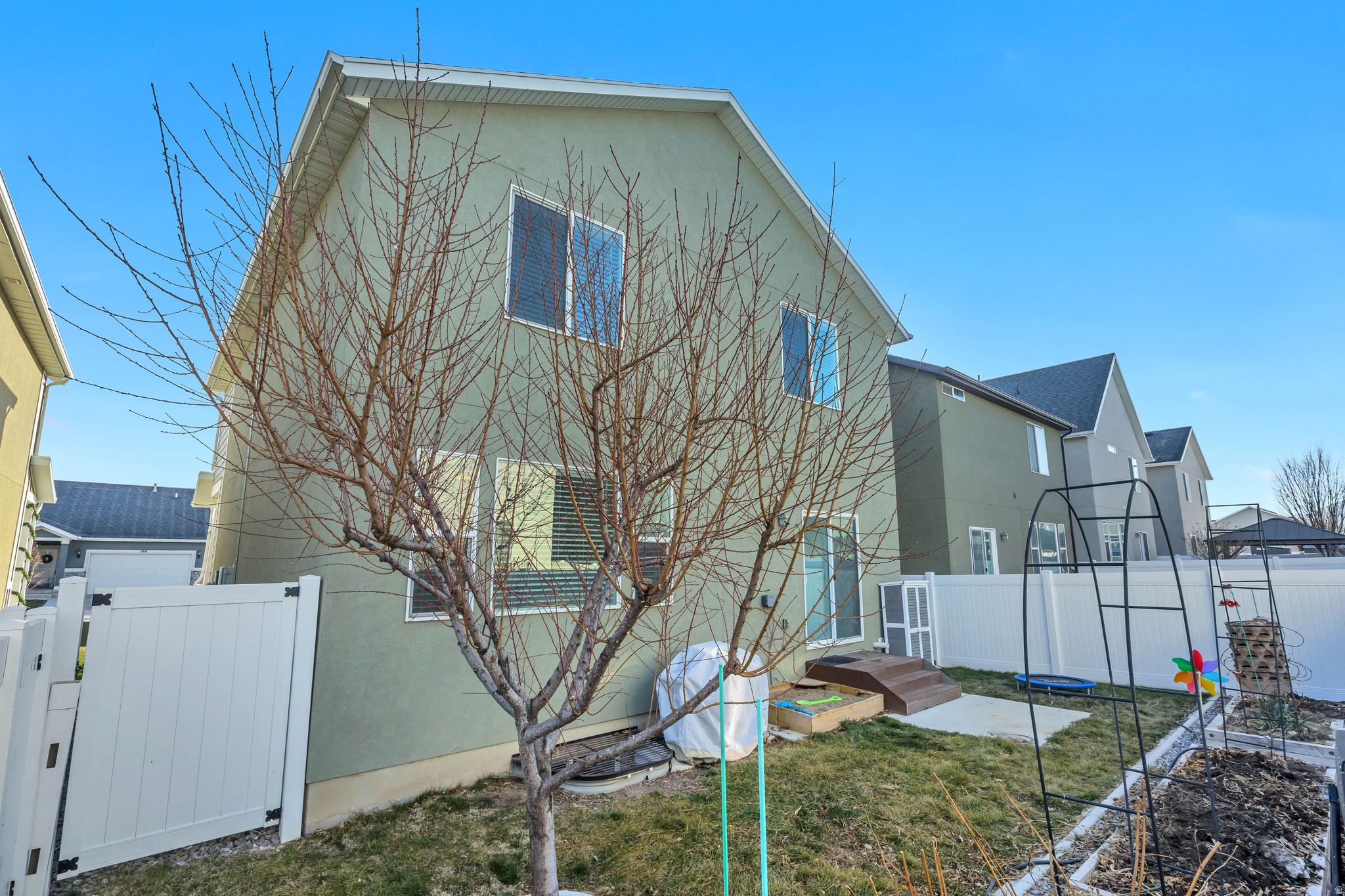 LEGACY FARMS - Residential