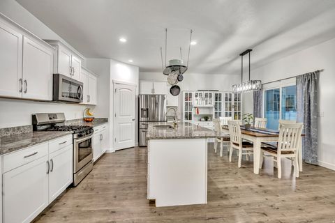 Tiny photo for 583 S RAVENWOOD LN, Saratoga Springs, UT 84045 (MLS # 2135106)