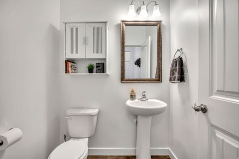 Tiny photo for 583 S RAVENWOOD LN, Saratoga Springs, UT 84045 (MLS # 2135106)