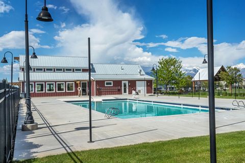 Tiny photo for 583 S RAVENWOOD LN, Saratoga Springs, UT 84045 (MLS # 2135106)