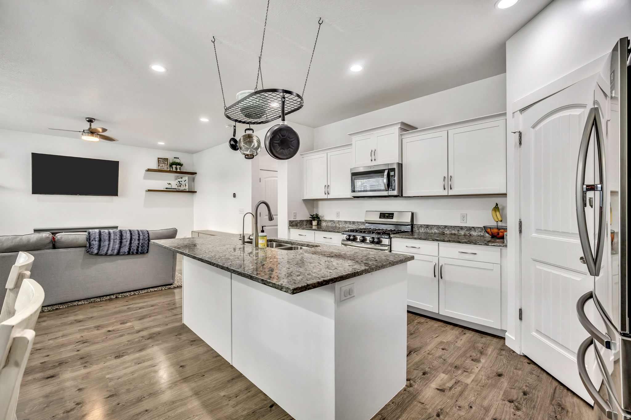 LEGACY FARMS - Residential