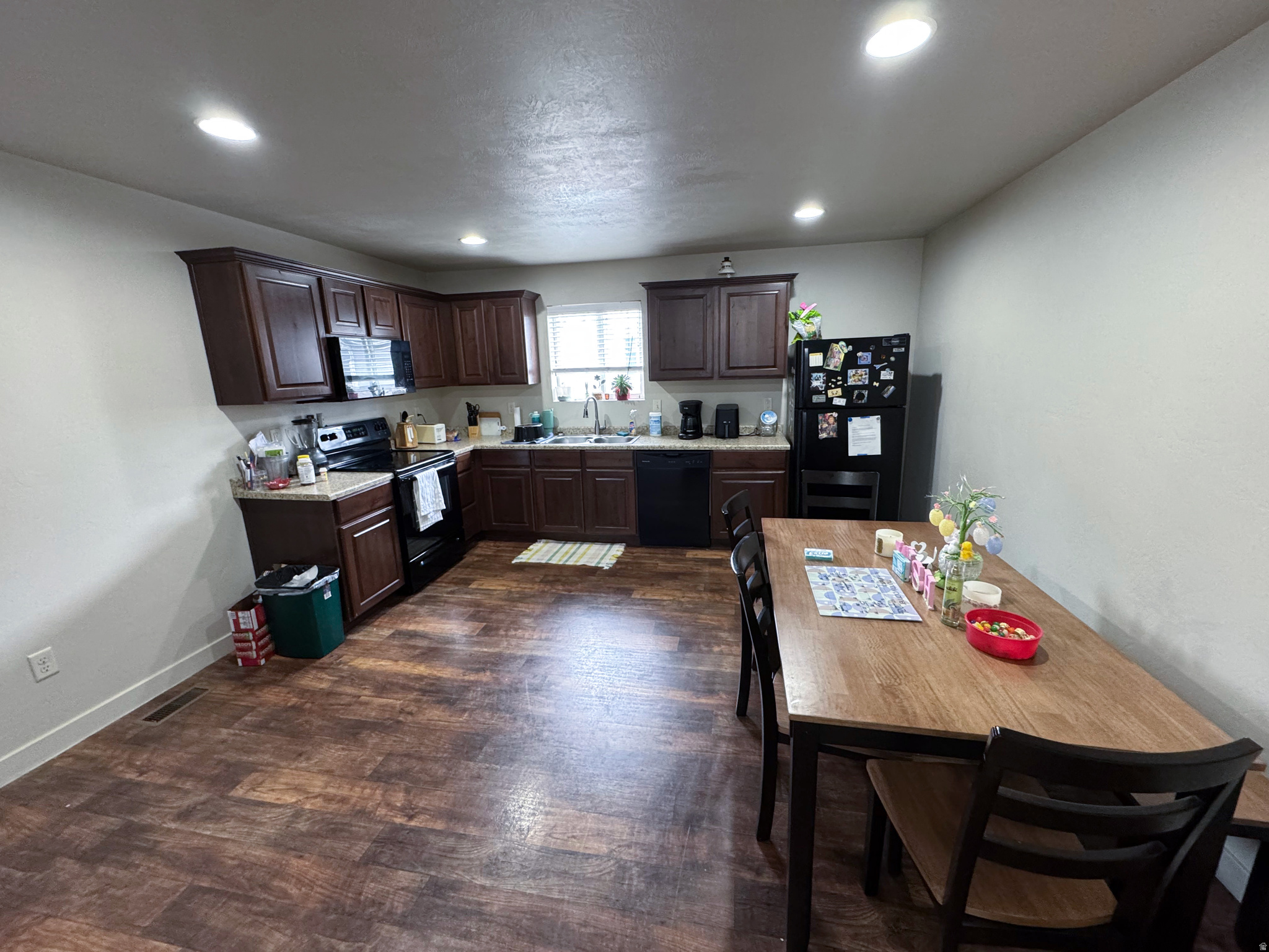 EDGEWATER AT GENEVA - Residential Income