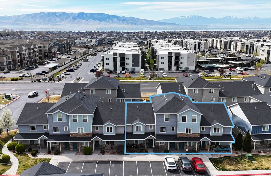 Northmarq is pleased to present the Edgewater Townhomes 4-plex, ideally situated within the Edgewater master-planned community. This is a turnkey investment property that is easy to own. Residents enjoy access to a full suite of amenities, including a pool, pickleball courts, and a basketball court. Each unit features a spacious three-bedroom floorplan, washer & dryer hook-ups, and private garage parking. Located in the rapidly growing city of Vineyard, Utah, the property offers convenient proximity to retail and entertainment options, as well as easy access to Interstate 15, making it an attractive option for both residents and investors. See the attached property flyer for more financial details.