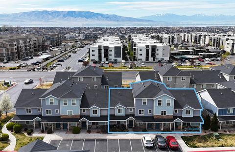 Photo of 208 N 680 E, Vineyard, UT 84059 (MLS # 2149818)