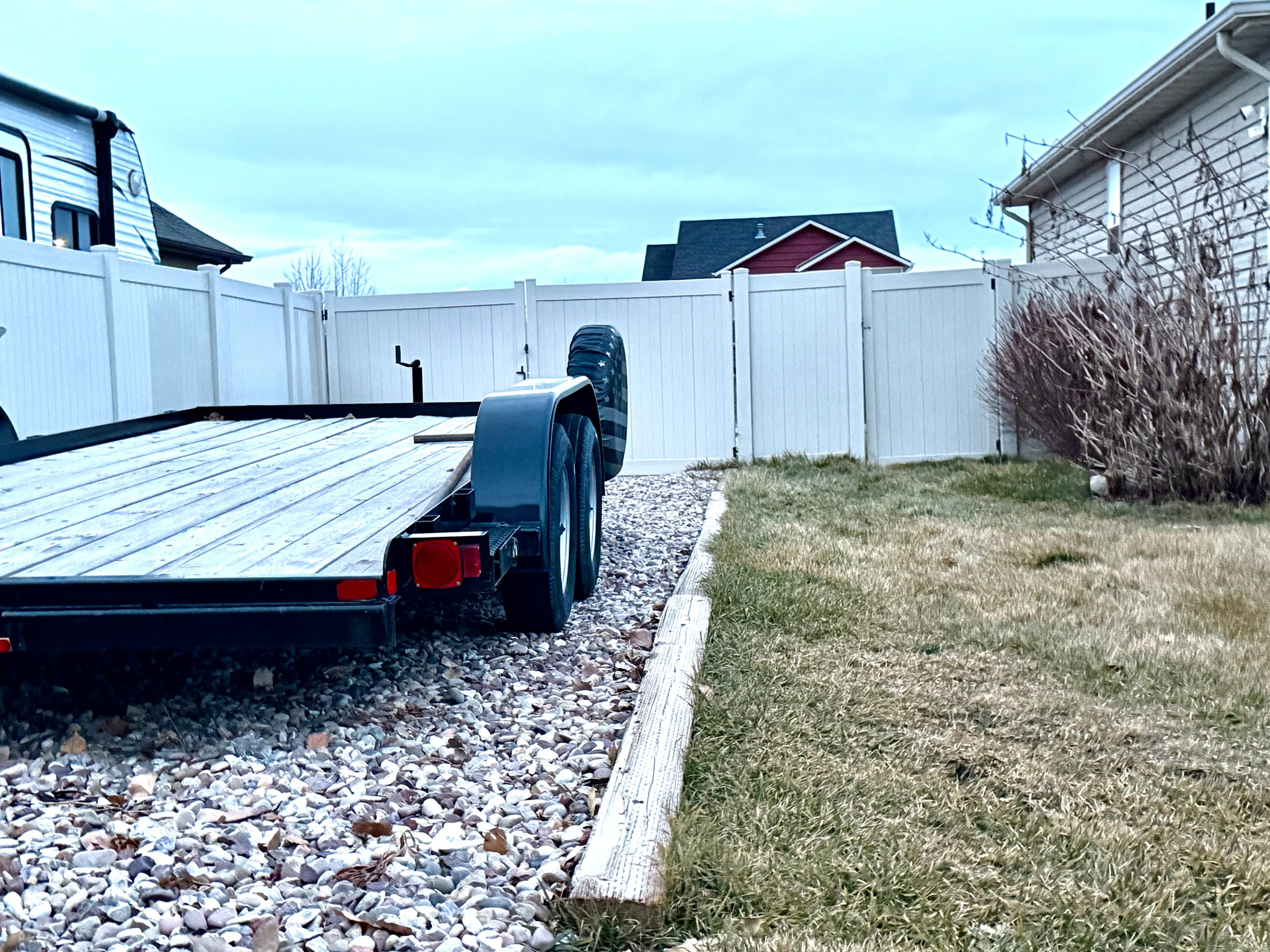 LUCKY ACRES - Residential