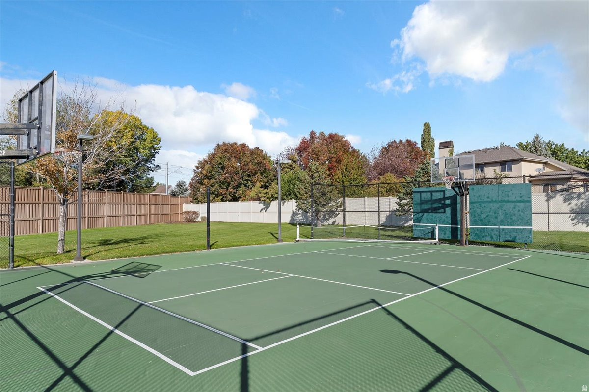 WYNGATE COMMONS - Residential