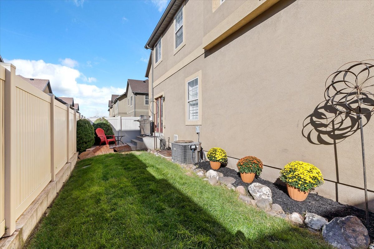 WYNGATE COMMONS - Residential