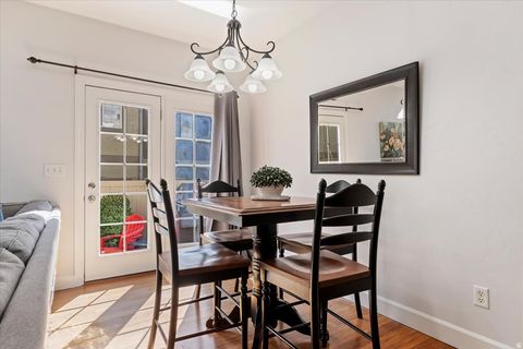 Tiny photo for 604 E NORMANDY LOOP LN S, Draper, UT 84020 (MLS # 2142594)