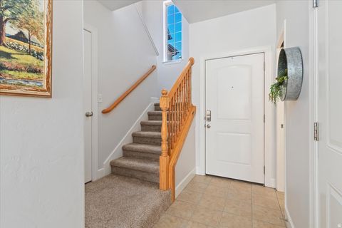 Tiny photo for 604 E NORMANDY LOOP LN S, Draper, UT 84020 (MLS # 2142594)