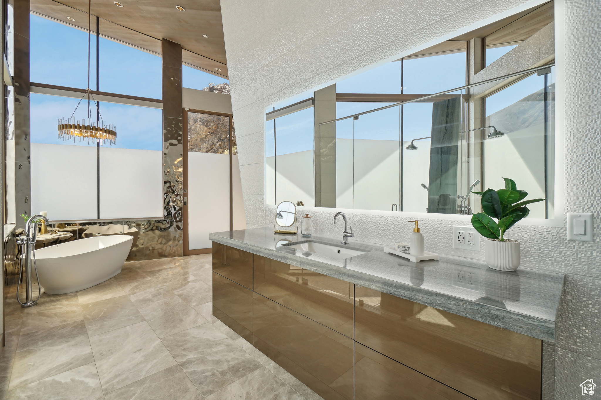 TAVACI - Residential