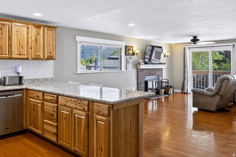 Tiny photo for 422 E 3350 N, North Ogden, UT 84414 (MLS # 2182164)