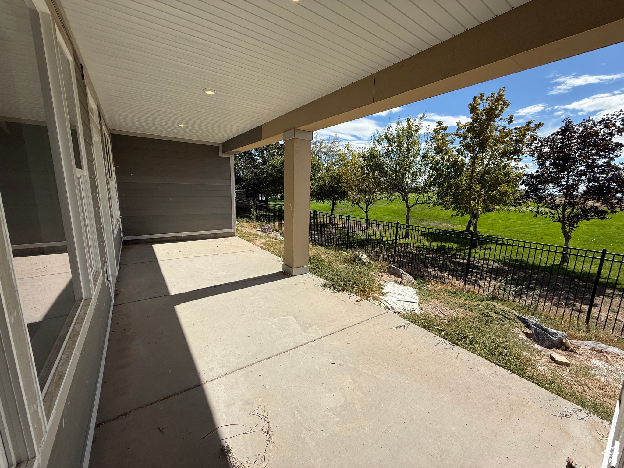 BLUFF VIEW - Residential