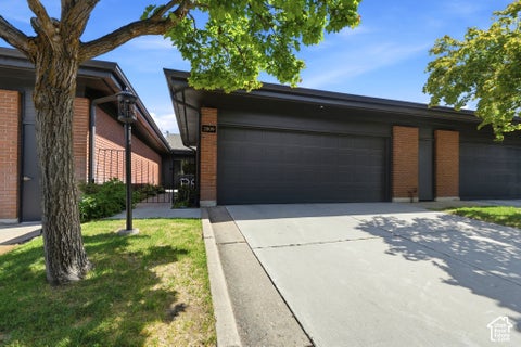 Tiny photo for 2009 RIDGEWOOD WAY, Bountiful, UT 84010 (MLS # 2182995)