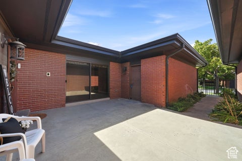 Tiny photo for 2009 RIDGEWOOD WAY, Bountiful, UT 84010 (MLS # 2182995)