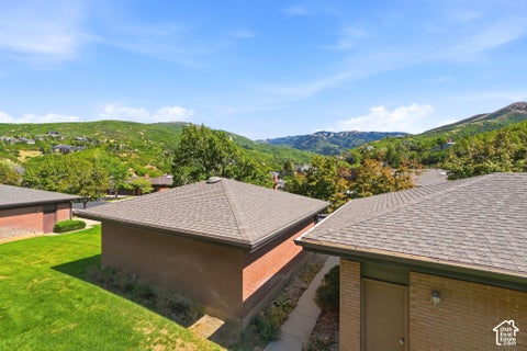 Tiny photo for 2009 RIDGEWOOD WAY, Bountiful, UT 84010 (MLS # 2182995)