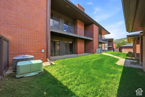 Tiny photo for 2009 RIDGEWOOD WAY, Bountiful, UT 84010 (MLS # 2182995)