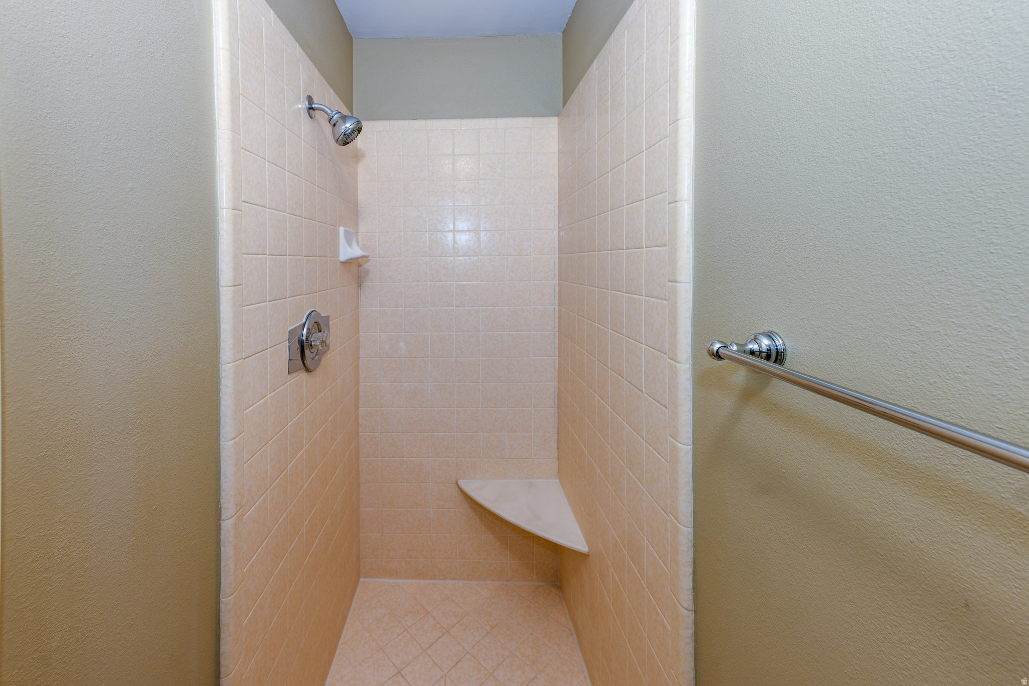 BLOOMINGTON COUNTRY CLUB 10 - Residential