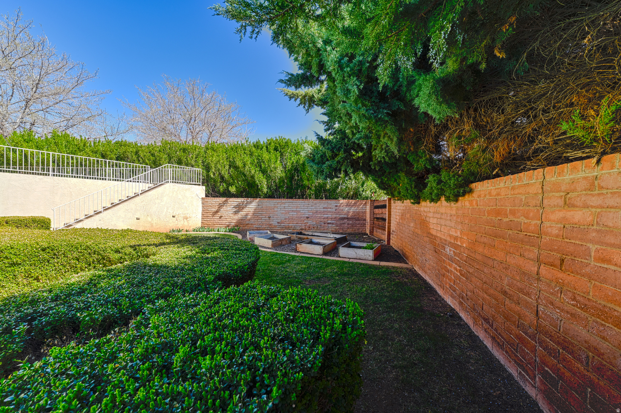 BLOOMINGTON COUNTRY CLUB 10 - Residential