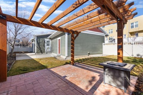 Tiny photo for 11381 S SKYLUX AVE, South Jordan, UT 84009 (MLS # 2141116)